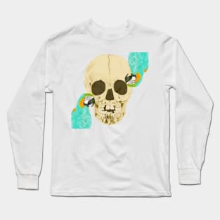 Adolescent skull with exposed teeth and macaws - Watercolor illustration Long Sleeve T-Shirt